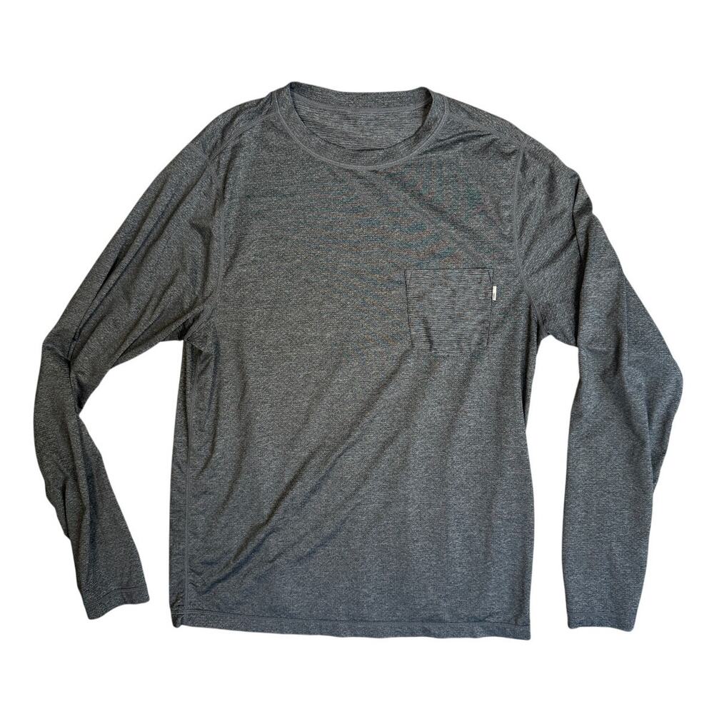 Vuori Men's Tradewind Long Sleeve Pocket T Shirt Heather Gray Medium